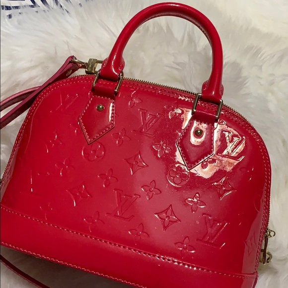 Louis Vuitton Handbags - Louis Vuitton ALMA bb